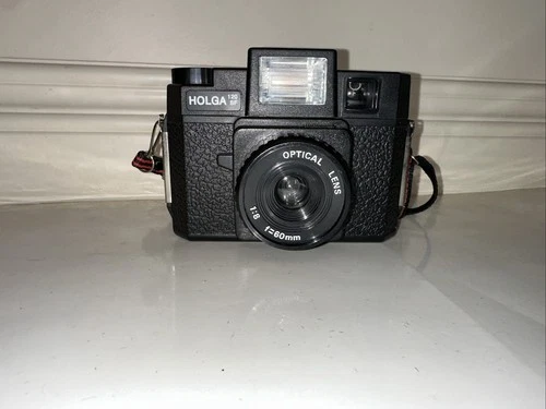 Camera Holga 120 SF Film Camera Box Vintage Black Strap Untested