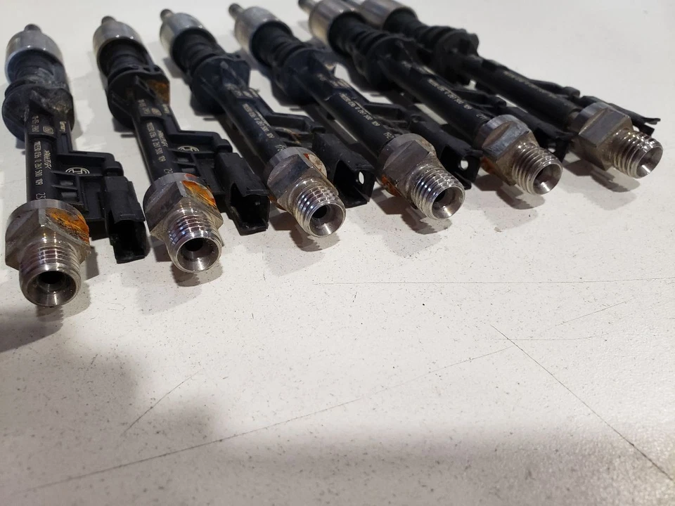 Injetor de combustível 2011 BMW 335I - N55 conjunto completo de 6 - OEM 7597870 - Imagem 4 de 4