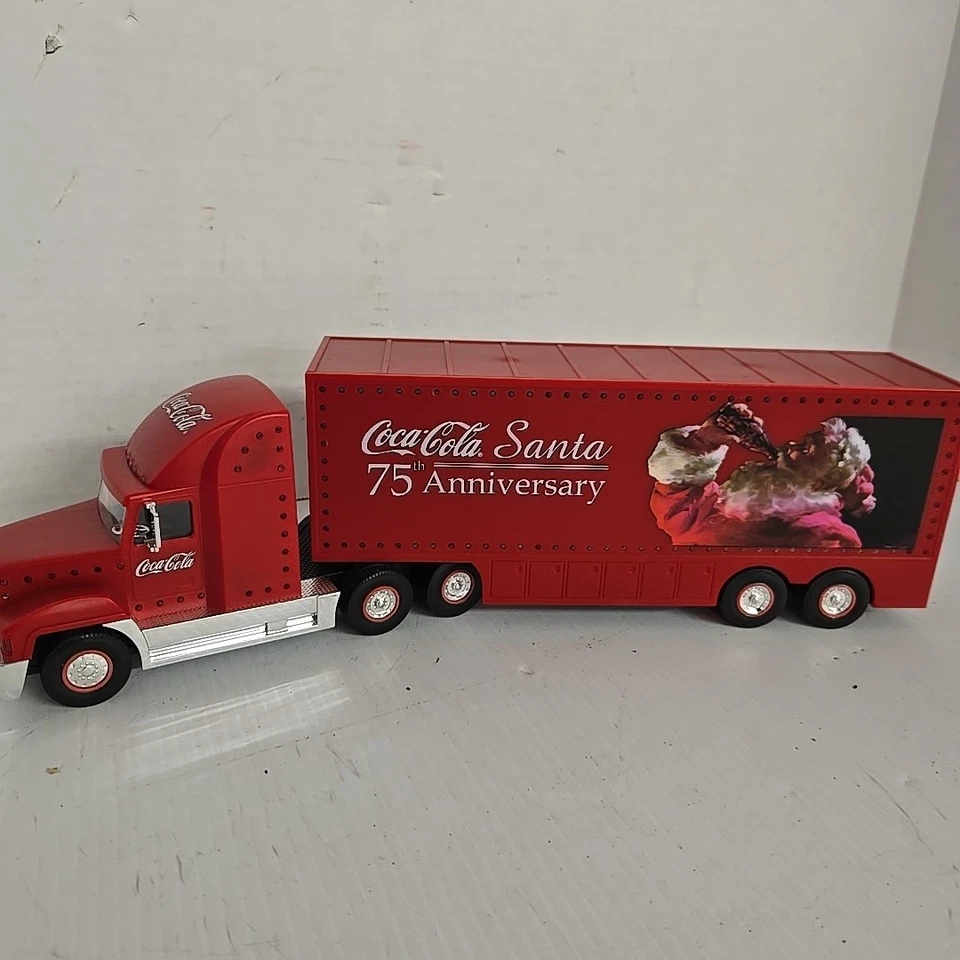 Coca-Cola 75th Anniversary Santa Semi Limited Edition Collectable - Image 4 of 4