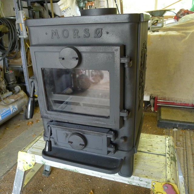 Morso Squirrel 1410 Wood Burning MultiFuel Stove Black for sale