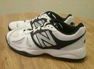 new balance tennis shoes 696