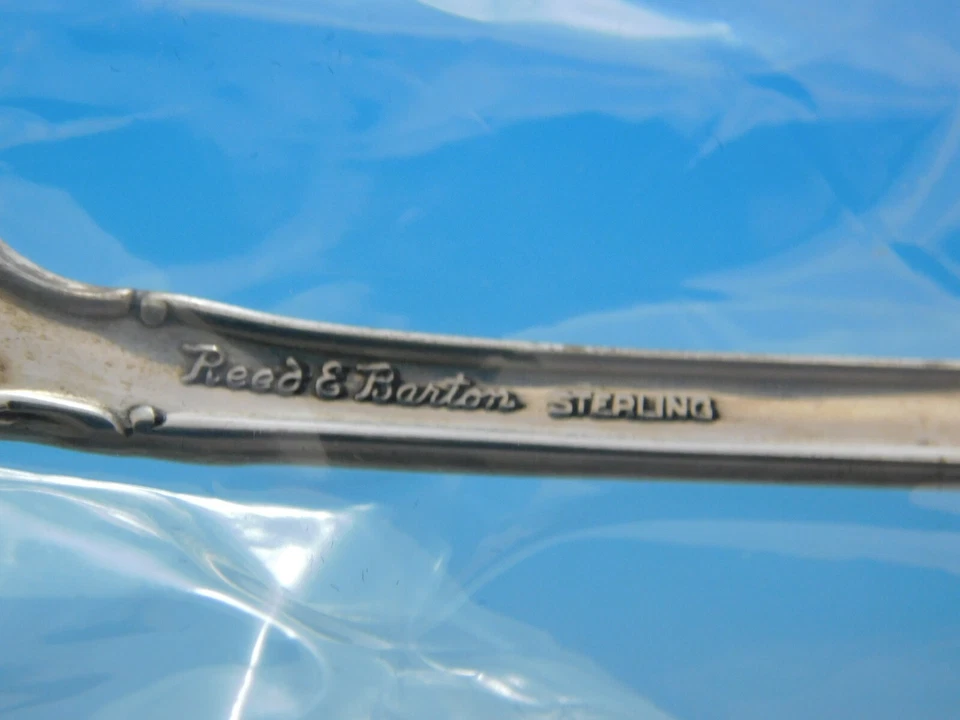 Juego de servicio de cubiertos de plata esterlina Hampton Court by Reed and Barton 44 piezas nuevo Foto 4 de 4