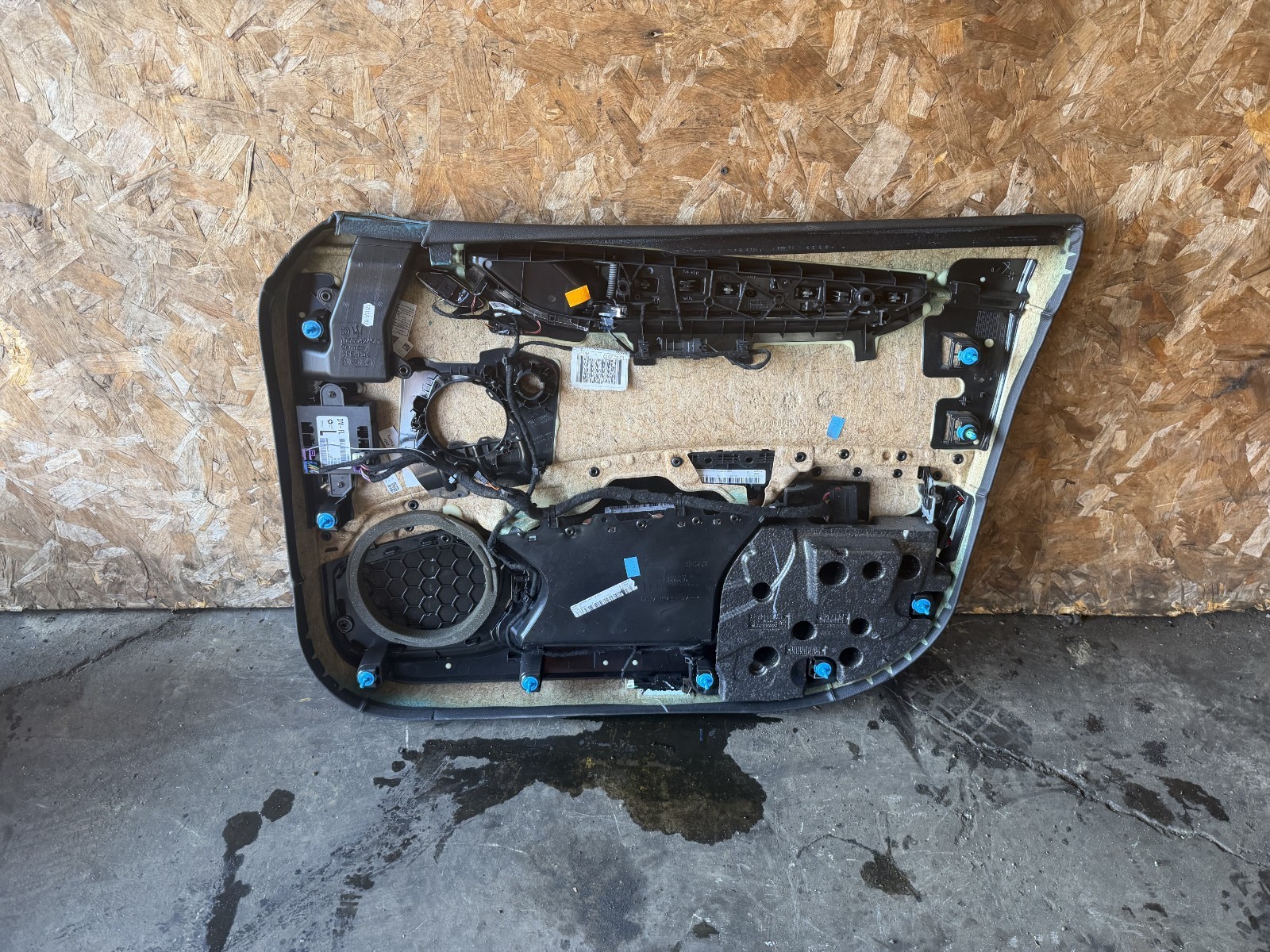 MASERATI GHIBLI OEM 17-21 FRONT  LEFT DRIVER INTERIOR DOOR PANEL