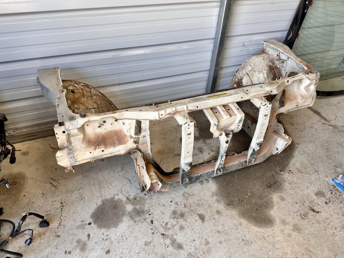 Rustyページ 95-98 Nissan 240sx S14 OEM Front Radiator Core Support Section