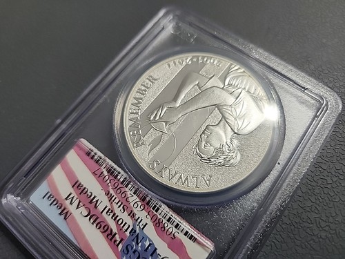 2011-W PCGS PR69DCAM 9-11 NATIONAL SERVICE MEDAL - US MINT 1 OZ 999 FINE SILVER - Bild 6 von 17