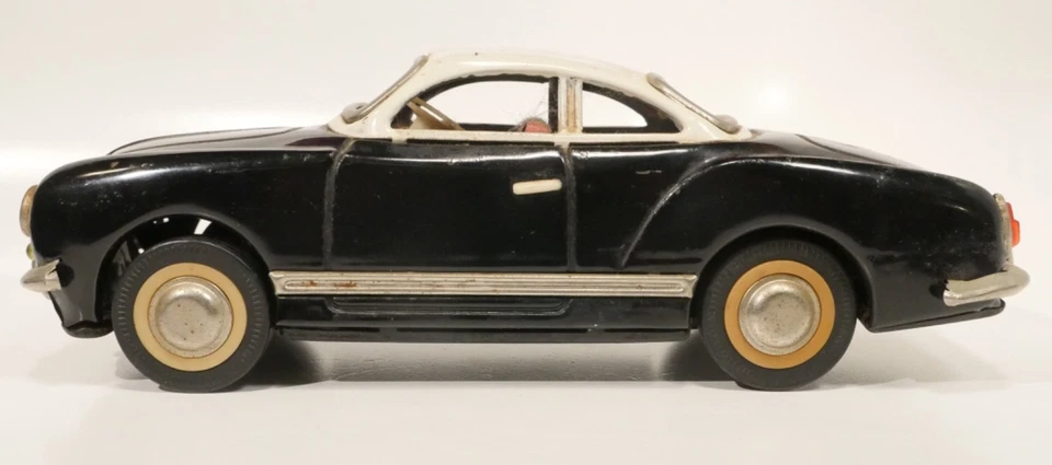 Винтажный 1960-е VW Karmann Ghia Японская Оловянная Игрушка Фрикционный Автомобиль Черный с Белой Крышей 10" - Изображение 4 из 4