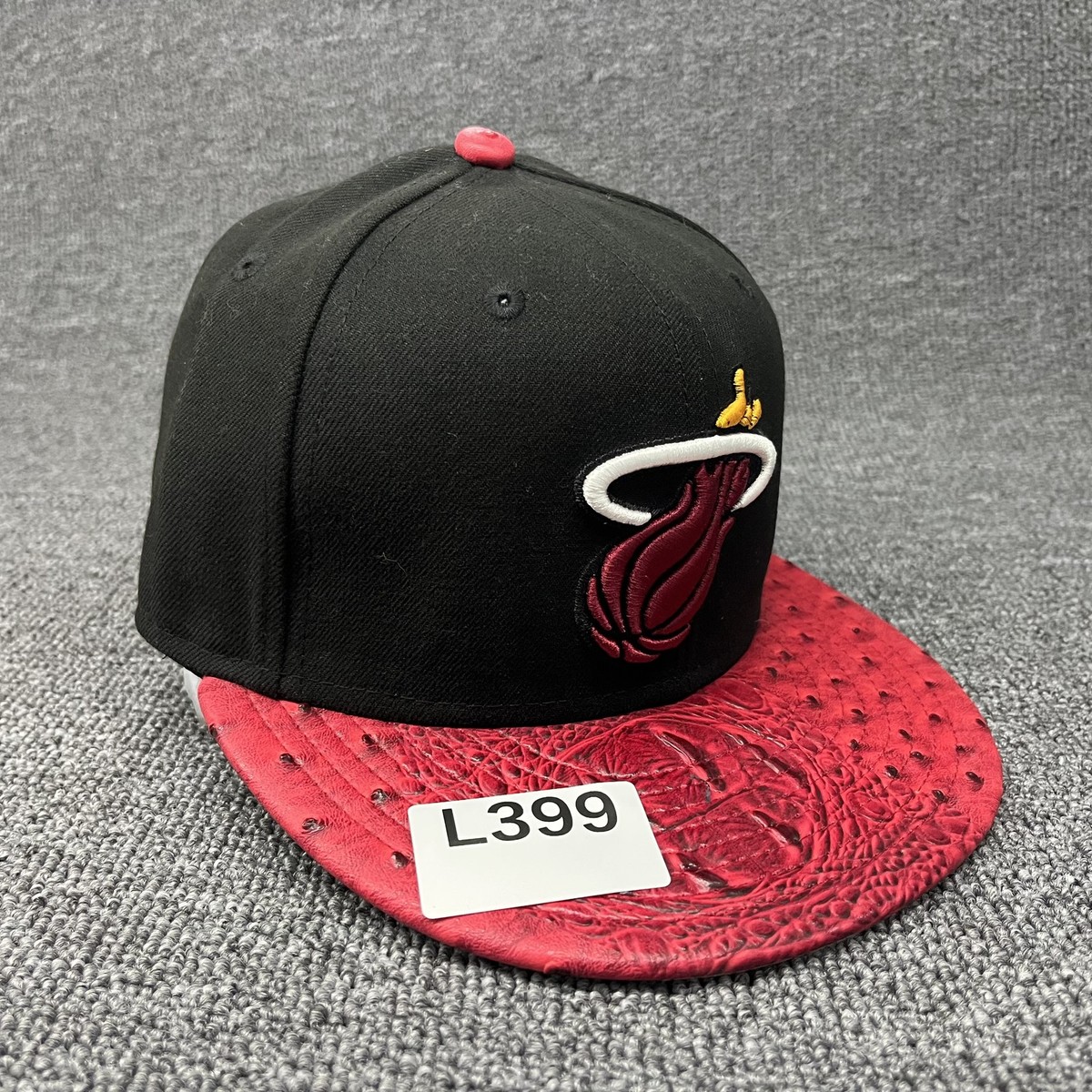 New Era 59FIFTY Miami Heat NBA Fitted Hat 6 7/8 Black Red Faux Ostrich Brim