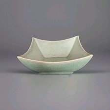 Vintage Chinese Celadon Bowl Green Crackle Glaze Square. 7   7", H 3"
