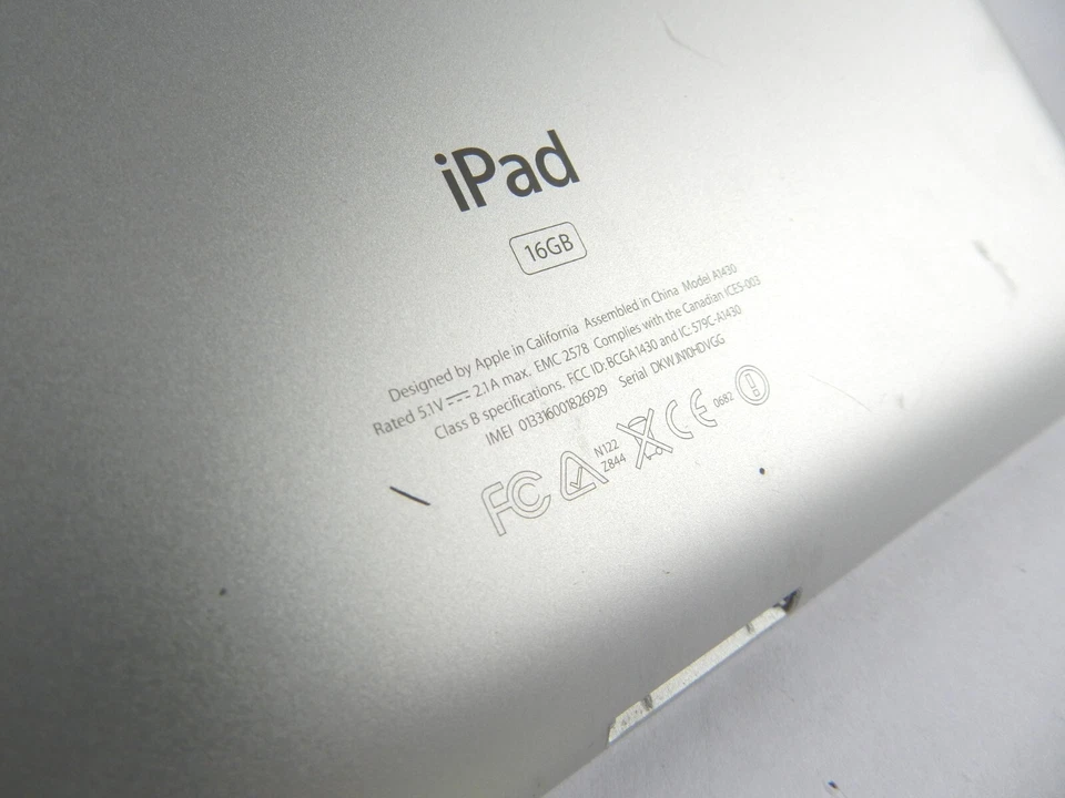 iPad model A1430 3rd gen 16GB Password Restricted - Image 3 of 4