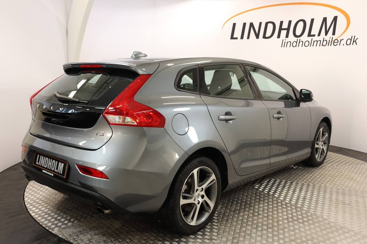 Volvo V40 1,5 T3 152 Momentum aut.