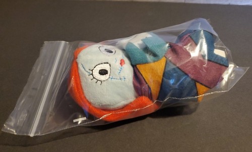 Disney Creepy Cuff The Nightmare Before Christmas Snap, Hug & Go! 2023 SALLY - Picture 6 of 6