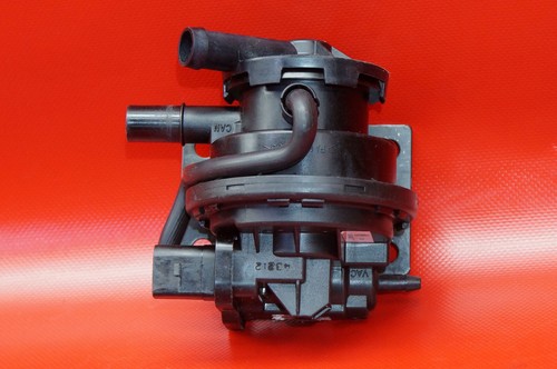 Audi A4 8E VW Sekundärpumpe 3B0906271 Dosierpumpe Kraftstoffanlage / SA1