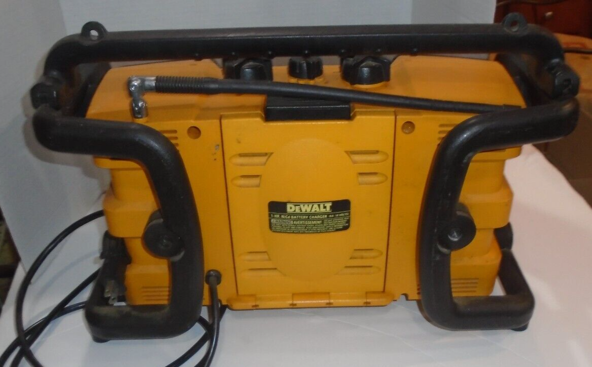 DEWALT Jobsite Radio/18V Battery Charger eBay