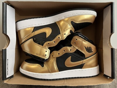 Nike Air Jordan Retro 1 Mid SE (GS) Size 5.5Y Metallic Gold DR6967