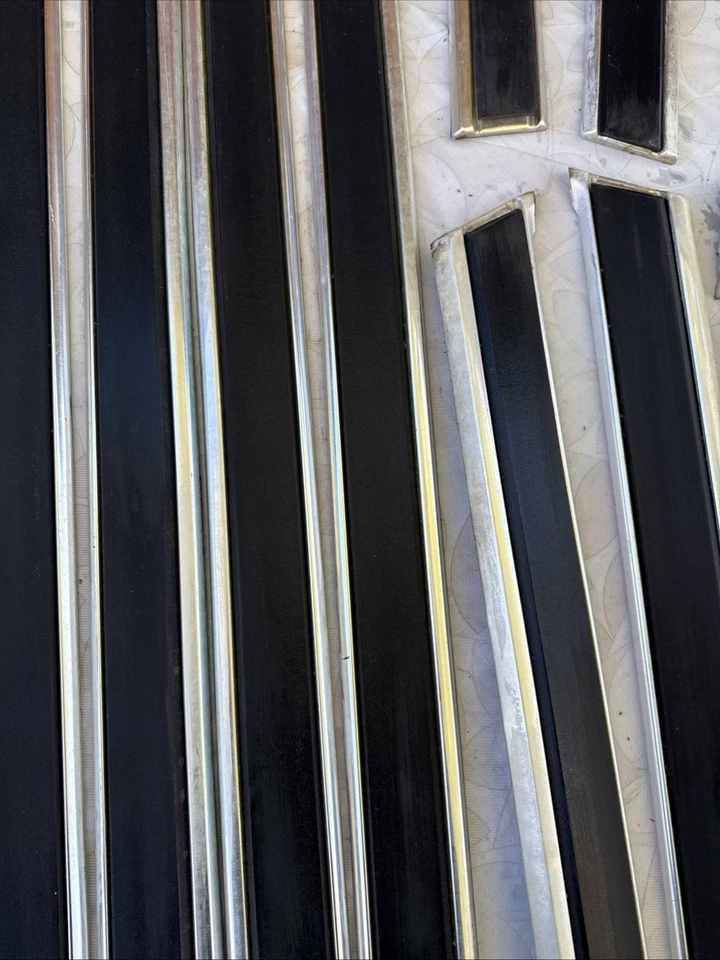 1980-1986 Ford Truck F-150 Trim Molding Set Long Bed - Image 3 of 4