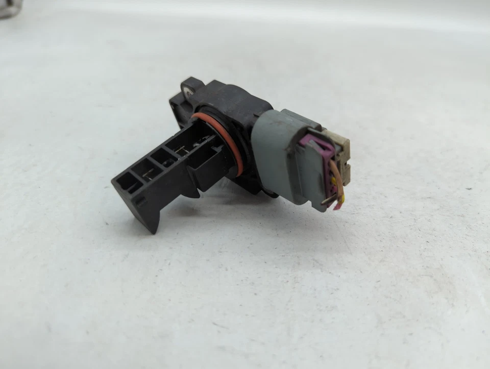 2009-2014 Chevrolet Suburban 1500 Mass Air Flow Meter Maf C9JWF - Image 3 of 4