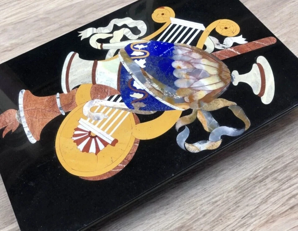 24" x 18" Marble with Semi precious stone Lapis Art Work Coffee Tabletop - Image 4 of 4