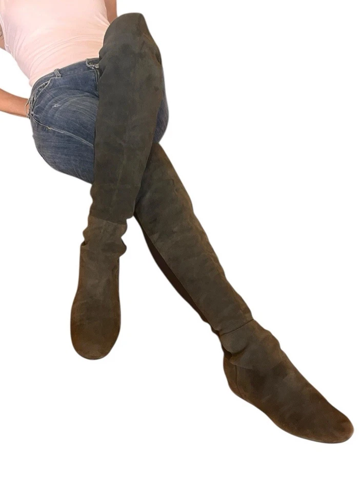 BOTA DE CUÑA POR ENCIMA DE LA RODILLA STUART WEITZMAN LANDER 50/50 GRIS GAMUZA ELÁSTICA OTK 10 Foto 2 de 4