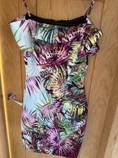 Guess  Flora Dress  Size 12 off shoulder and removable straps  T289