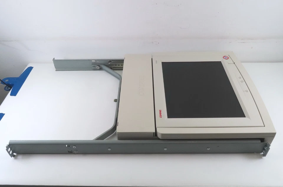 Compaq TFT5000 Flat Panel 15" LCD Monitor - Image 3 of 4