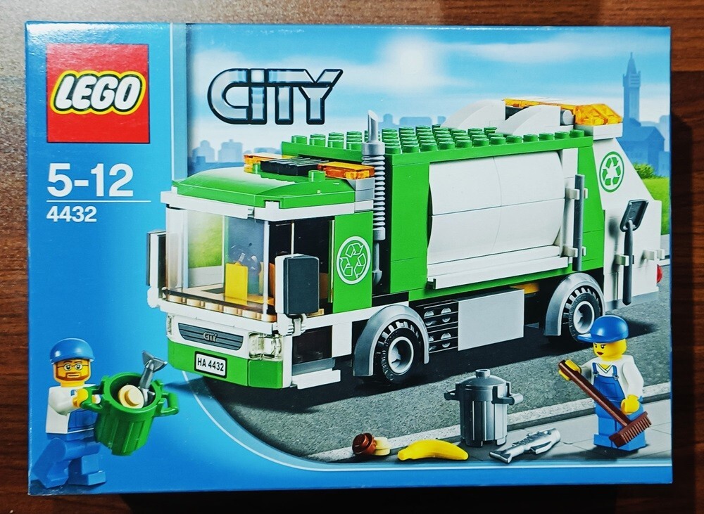 LEGO CITY 4432 GARBAGE TRUCK GREAT VEHICLES SEALED NEW