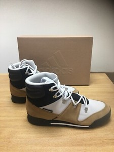 terrex snowpitch climawarm