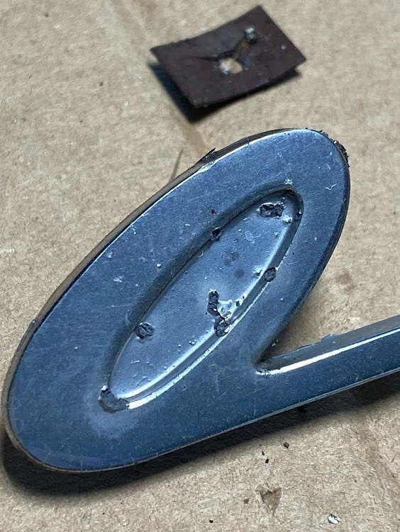 Emblema Opel Olympia - Caravana/Record 1958-1962 Foto 3 de 4