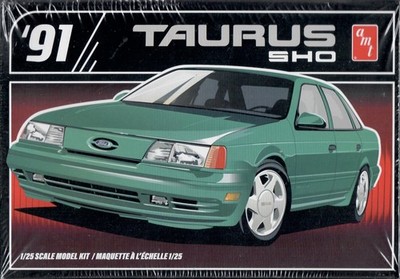 AMT1554 1991 Ford Taurus SHO 1/25 Scale Model Car Kit