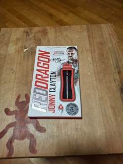 Dartset Red Dragon Jonny Clayton 22g in neuwertigem Zustand