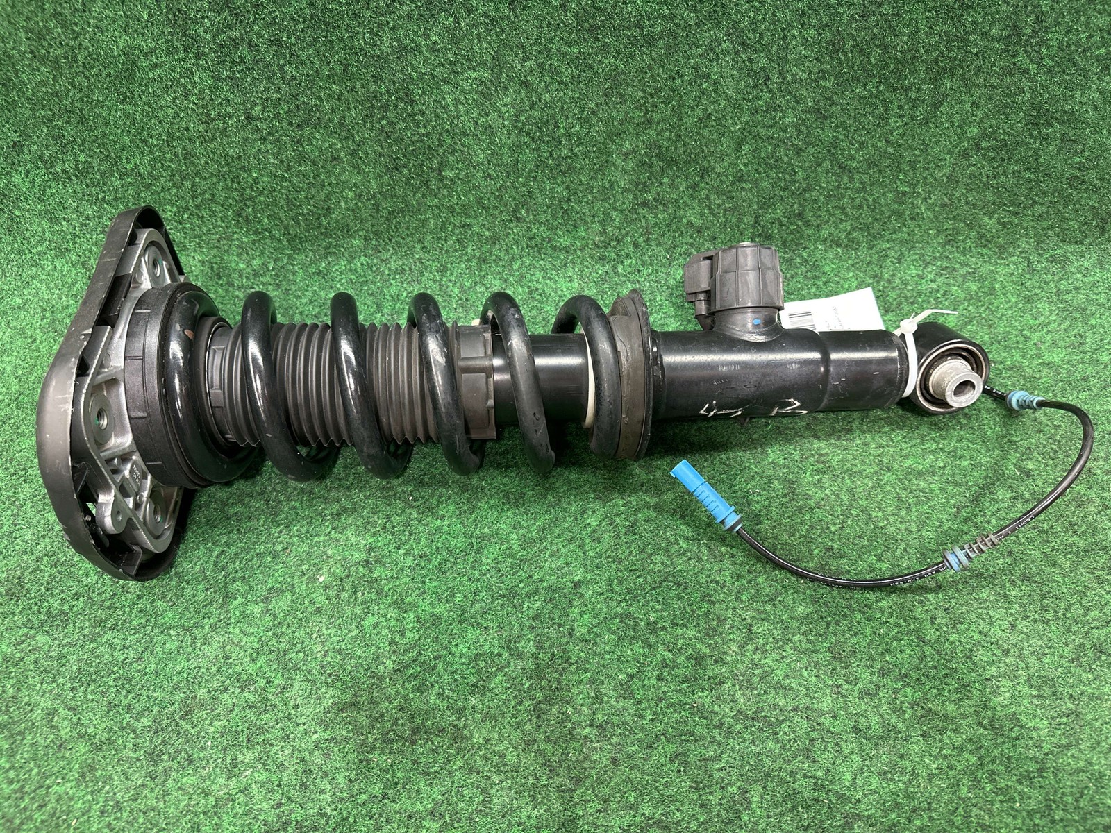 2019-2023 BMW X5 Rear Right Spring Strut 63k mls OEM 37106896442 33506866274