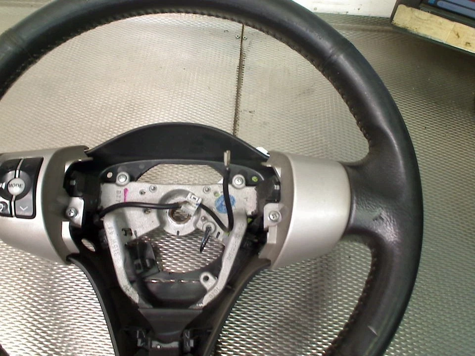 LENKER Toyota Yaris II (P9) Hatchback 1.0 12V VVT-i (1KR-FE) 2007 GS12002460 - Изображение 2 из 4