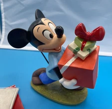 WDCC Mickey Mouse Figurine Pluto's Christmas Tree Presents for My Pals in Box