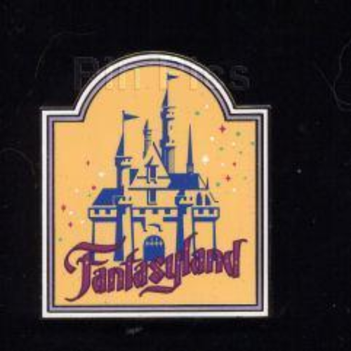 Disney Pin 39876 WDI Cast Hong Kong Sign Fantasyland Replica Attraction - 第 1/3 張圖片