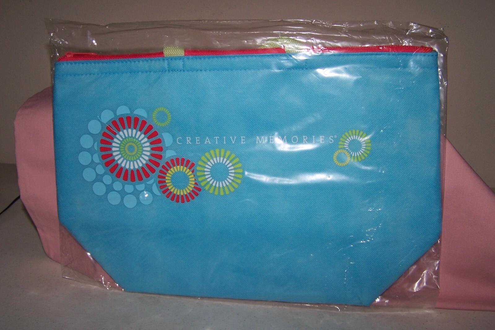 2010 Creative Memories Scrapbooking Logo Depot Lunch Bag Blu