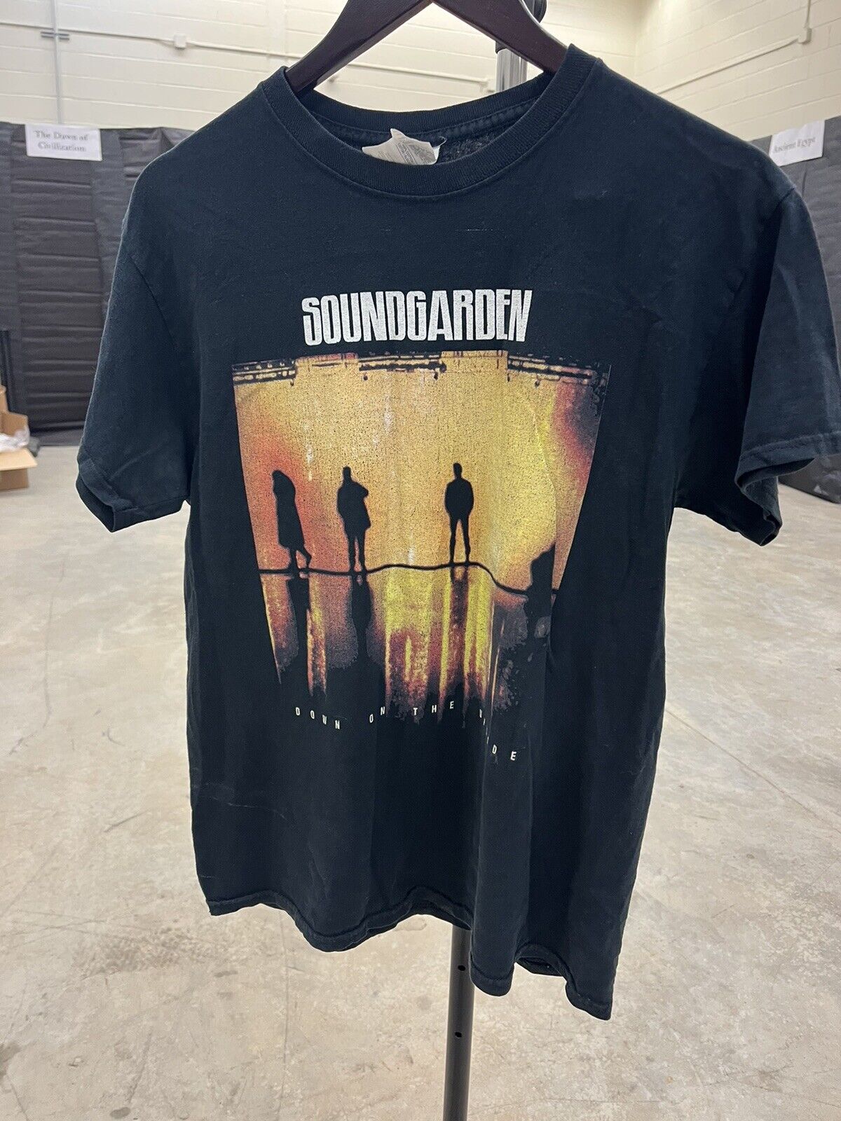 Vintage 90s Soundgarden Down On The Upside T-shirt Size Medium Nice Man 1996