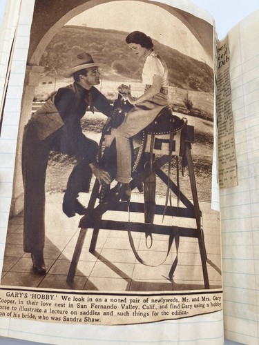 c. 1940 Scrap Book of Hollywood Movie Stars, Joan Blondell, Shirley Temple More - Picture 5 of 10