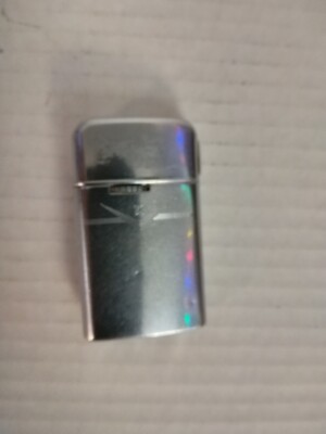 C31  Vintage Ronson Varaflame Windlite Atomic Decor Lighter Works Good!