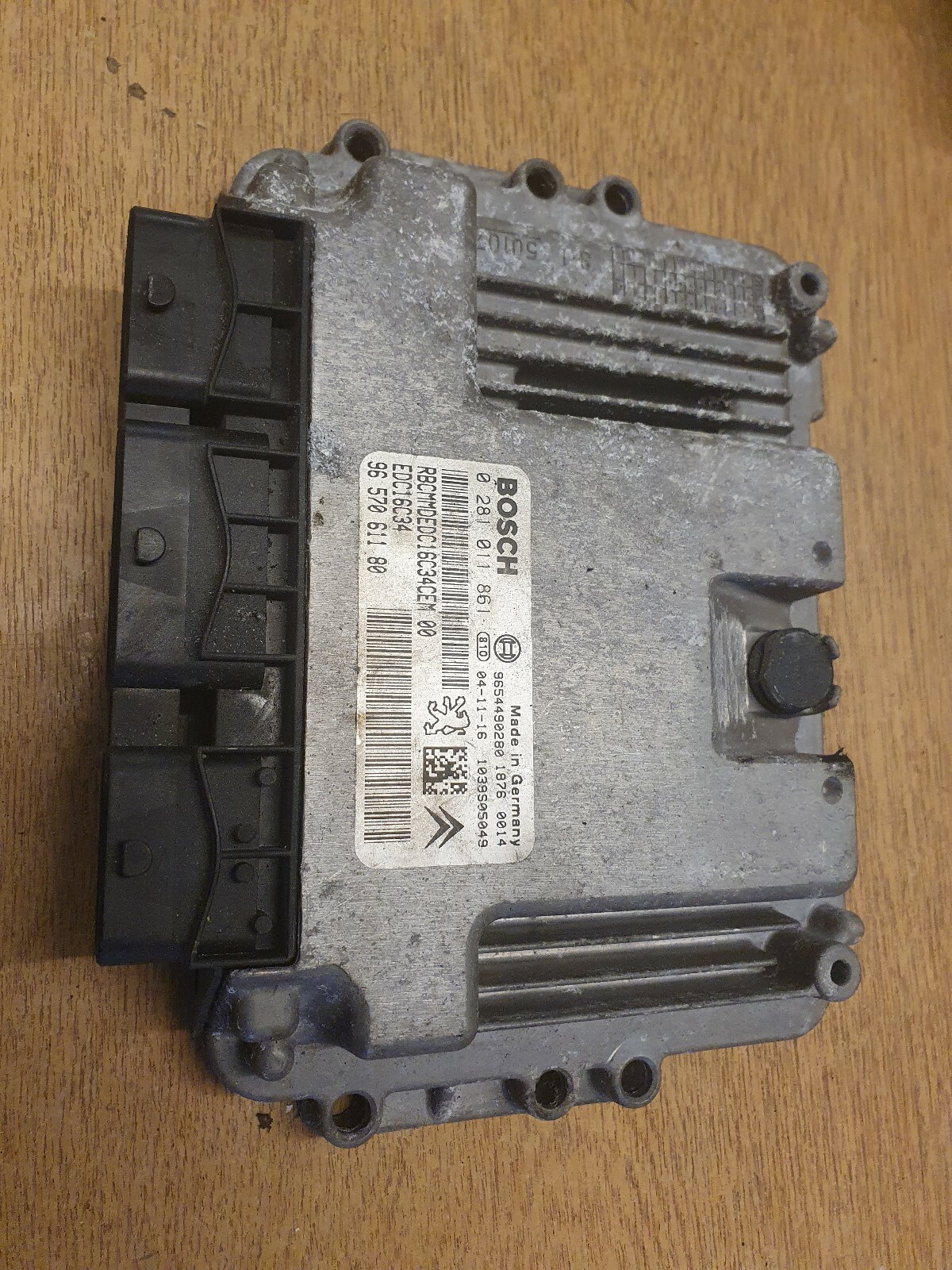 144 PEUGEOT CITROEN 1.4 HDi Diesel Engine ECU 9657061180 Bosch OE 