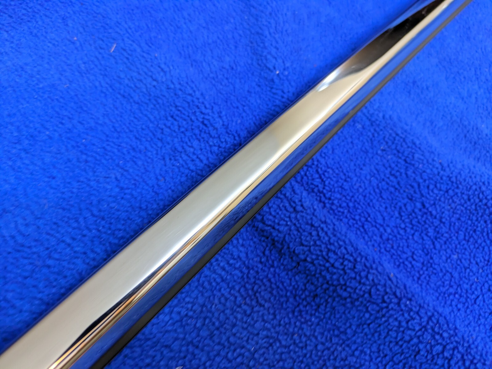 2006-12 Bentley Flying Spur Front Right Lower Window Door Trim Chrome strip oem