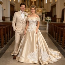 Champagne Off Shoulder Wedding Dresses Satin Laces Appliques Bridal Gowns Train