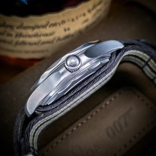 Omega Seamaster Diver Bond “No Time To Die” | 42mm on NATO | 210.92.42.20.01.001 10