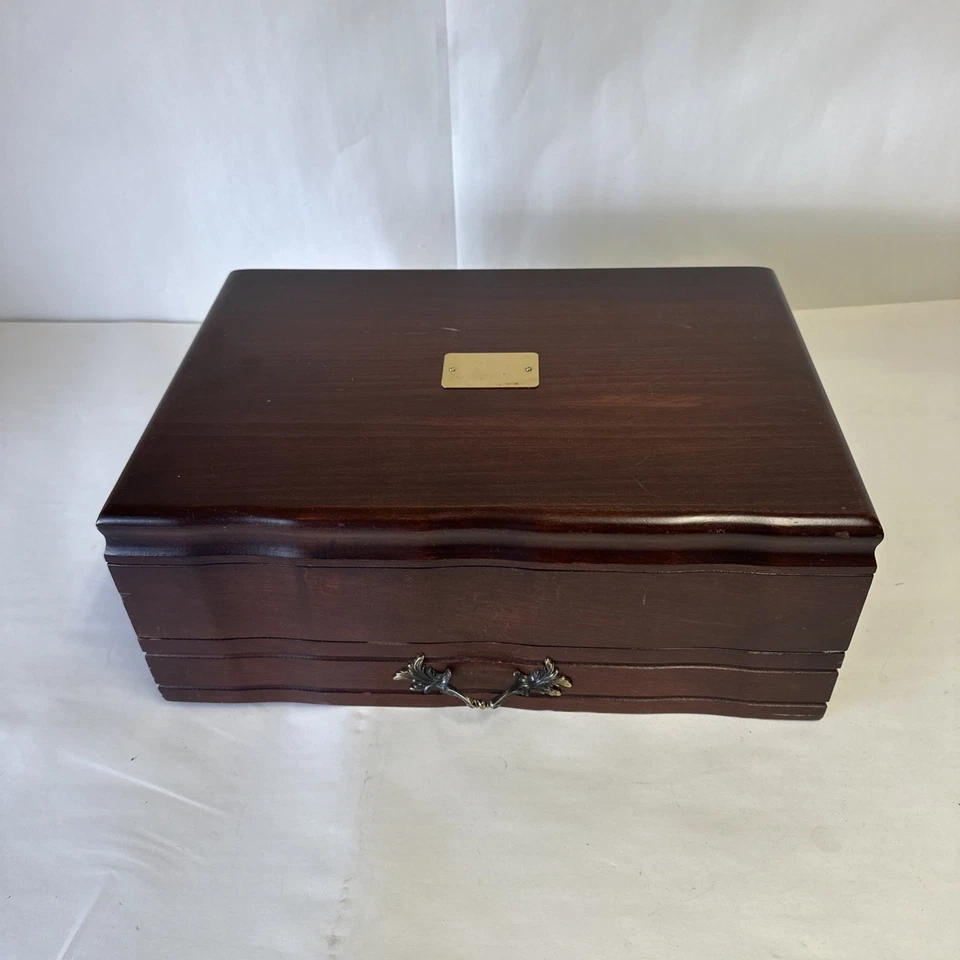 Reed & Barton Hagerty Silversmiths Silverware Flatware Chest + Drawer Eureka USA - Image 3 of 4