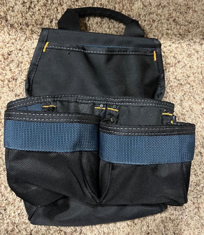 Lightly Used  GOCLC brand tool belt attachment Nylon construction black blue
