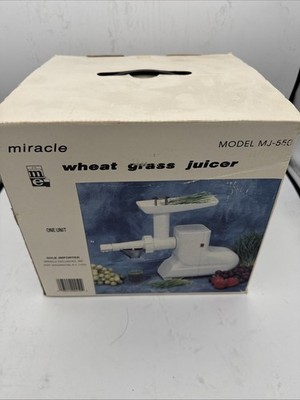 Miracle MJ-550 Electric Wheat Grass Juicer With Attachments New With Box