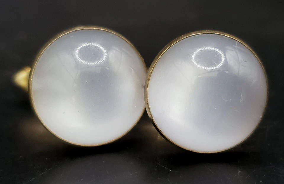 Gemelos vintage Anson EE. UU. termoestable de hielo Lucite Moonglow cabujón tono dorado Foto 2 de 4