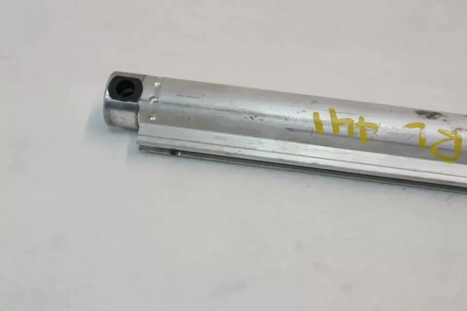 07-16 Volkswagen EOS parte superior trasera izquierda puntal elevador hidráulico/cilindro OEM Foto 2 de 4