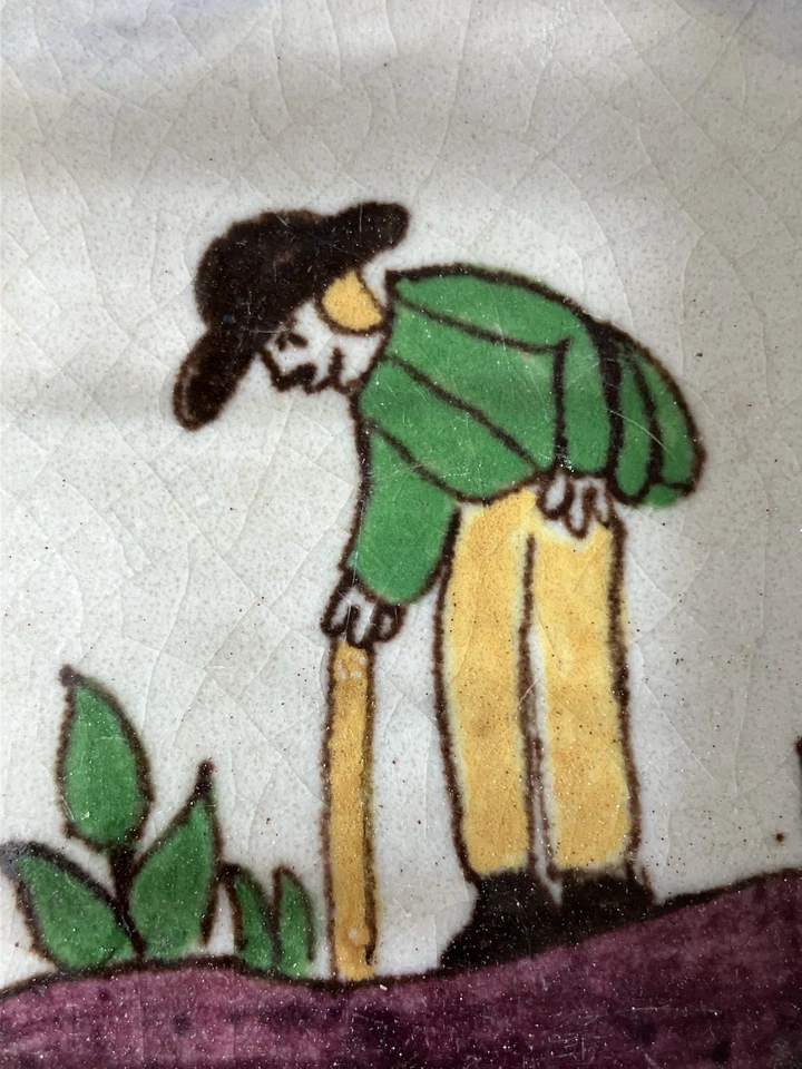 Azulejo artístico antiguo AETCO American Faience estilo europeo, jardinero/agricultor Foto 2 de 4
