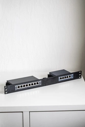 Rack Mount 1U für TP-Link TL-SG105/SG108/OC200 – 19" und 10'' Halterung