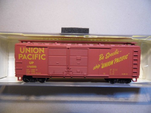 N - Modelo Power 3710- 40' D/D Boxcar, Union Pacific 176000 Knuckle cpl | Zustand: Used
