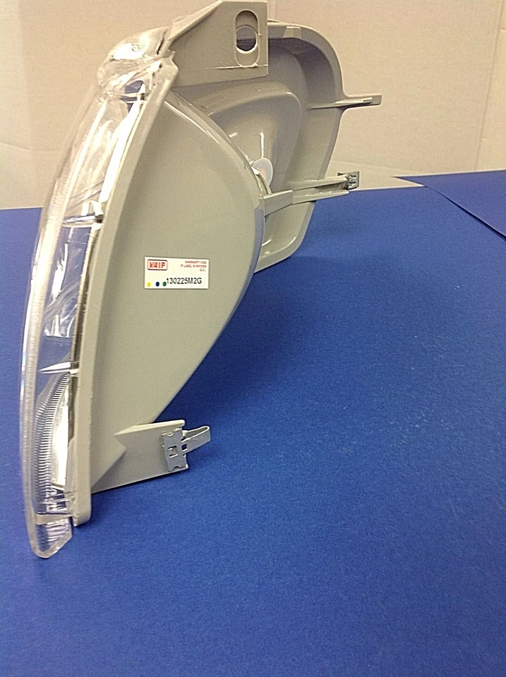 Luz marcadora delantera y lateral Chevy Venture 2005 R nueva Foto 3 de 4